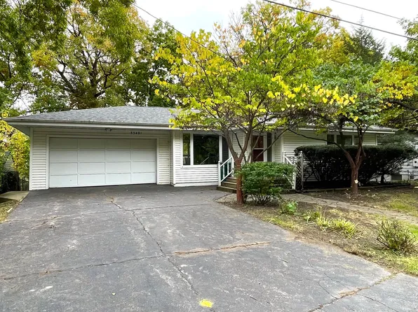 33491 N Greentree Rd, Grayslake, IL 60030