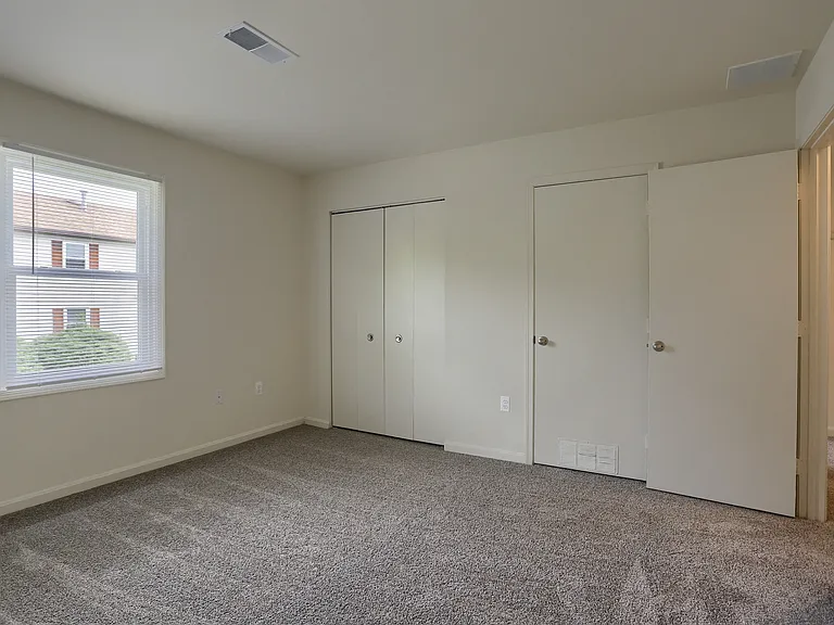 Mountain View Village — Photo 11