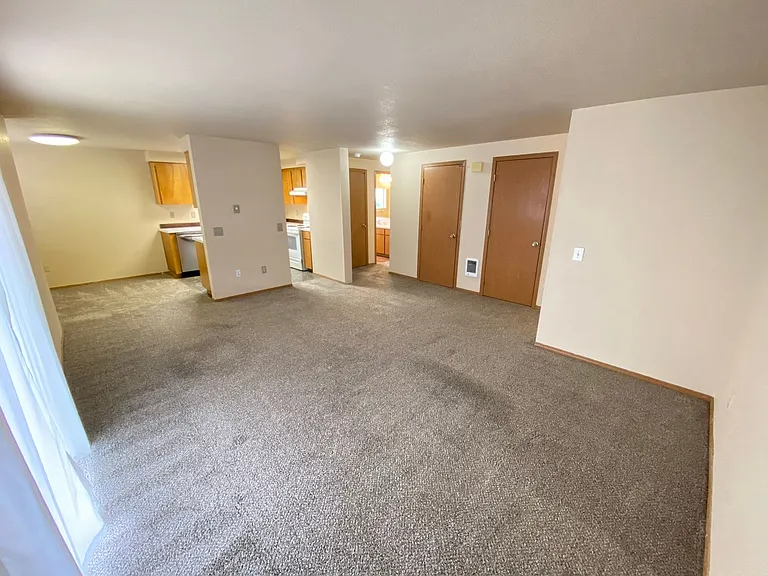 109 S Pearl St. — Photo 2