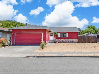 430 Oak Lake Avenue, Santa Rosa, CA, 95409