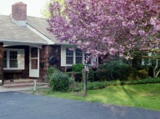 55 Hand Ln, Amagansett, NY 11930