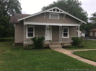 203 N Shawnee St E, Catoosa, OK 74015