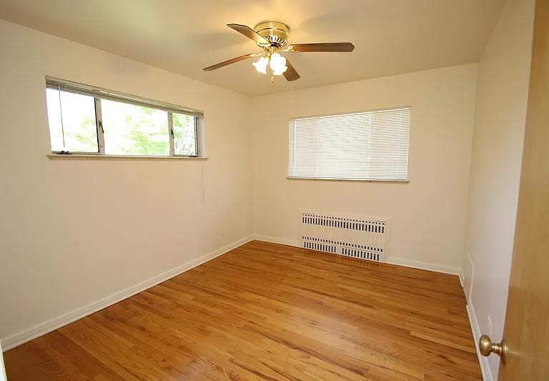 827 N Glencoe St — Photo 15