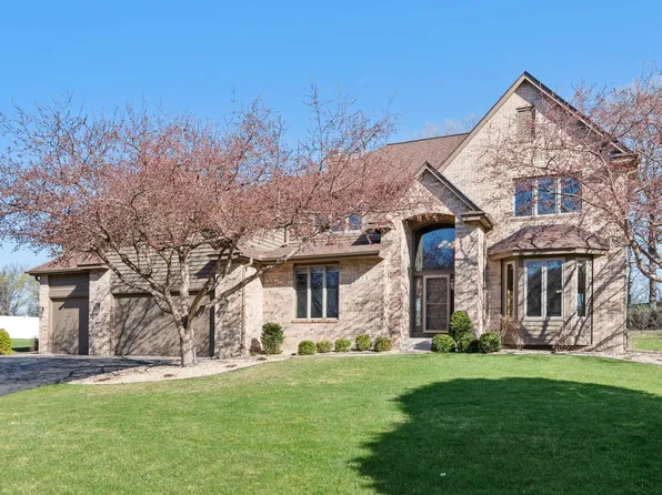 3515 Ranier Ln N, Plymouth, MN 55447