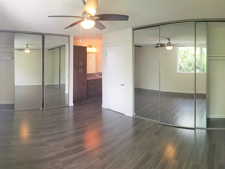 Aviation Townhomes — Photo 19