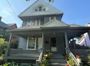 712 Eleanor St #1, Kalamazoo, MI 49007