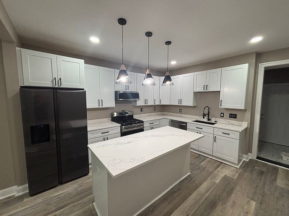 1st image of 1611 Darley Ave