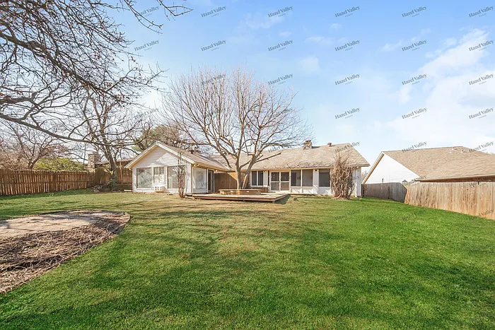 2208 Brookhaven Ct — Photo 11