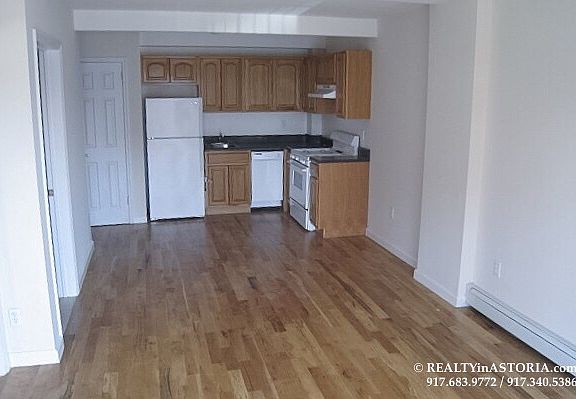 4th image of 2711 Astoria Blvd APT 3R