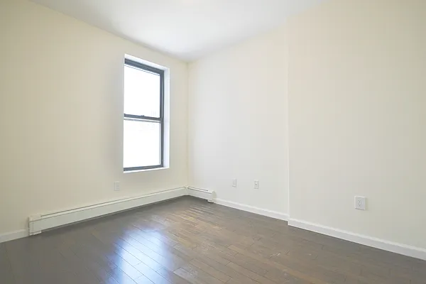 Rented by Bold New York | media 23