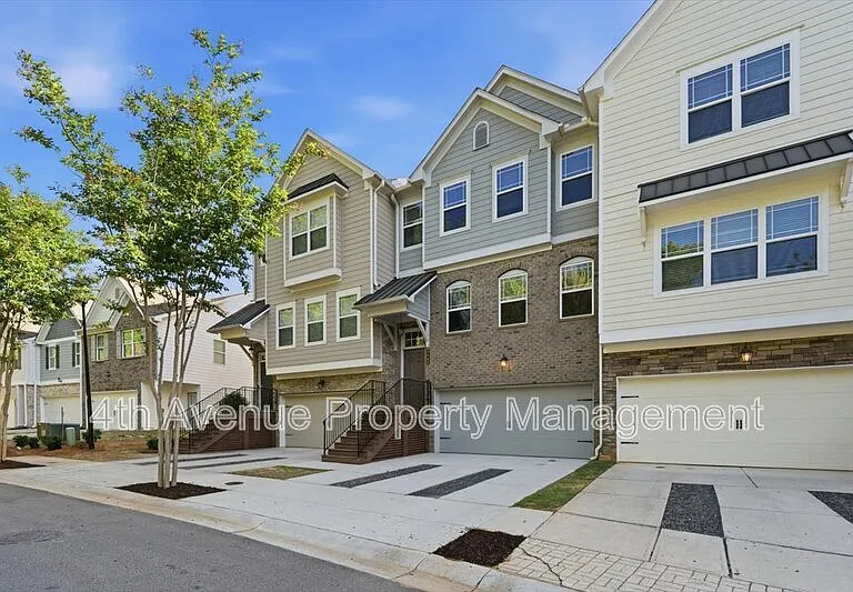 3403 Abbey Way — Photo 2