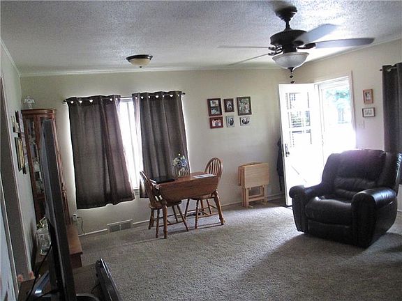 3rd image of 1138 E Detroit Ave