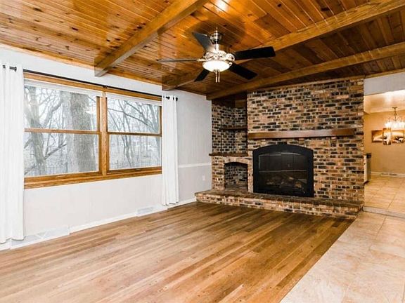 4th image of 12117 N Whispering Woods Dr