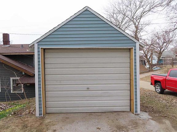 2nd image of 2107 Heights Ave