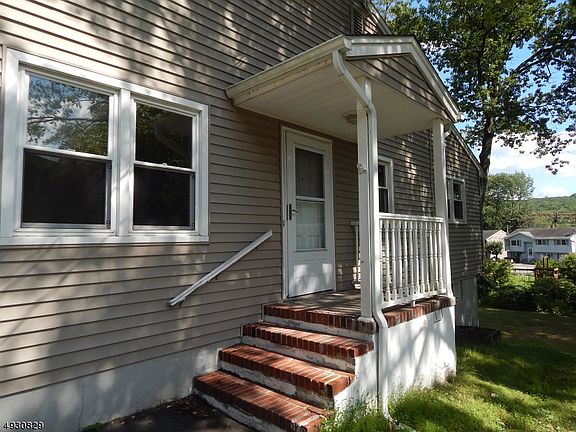 2nd image of 252 Franklin Rd #B