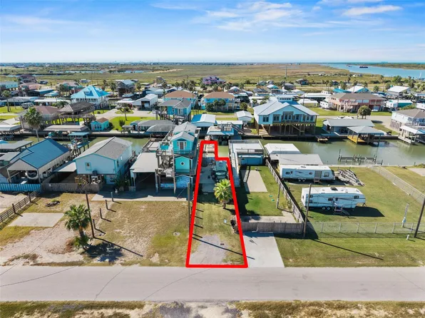 1287 Crystal Beach Rd, Pt Bolivar, TX 77650