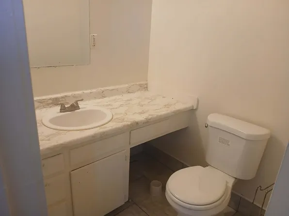 2900 Gardendale Rd, Sacramento, CA 95822