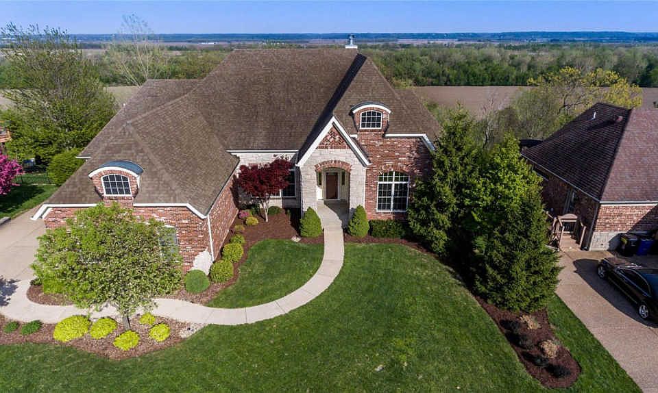 1st image of 301 Greycliff Bluff Dr