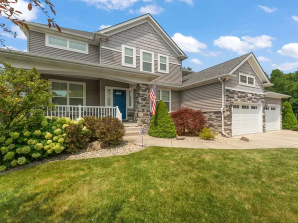 98 Muirfield Dr, Valparaiso, IN 46385