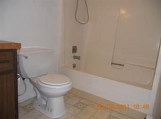 1908 Harding Rd APT 32, Aberdeen, WA 98520