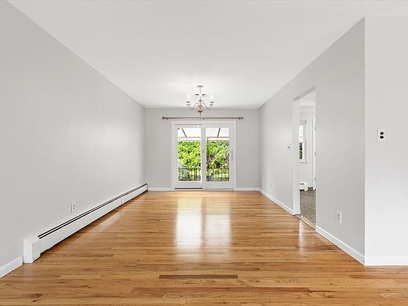 4th image of 649 White Plains Rd