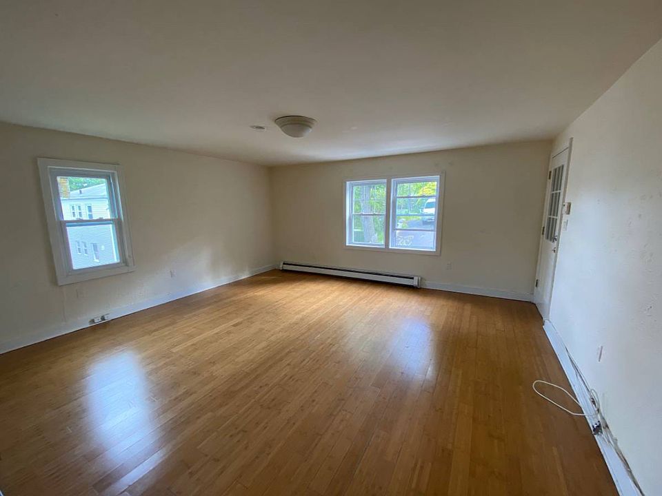 1st image of 185 Hildreth Pl #1