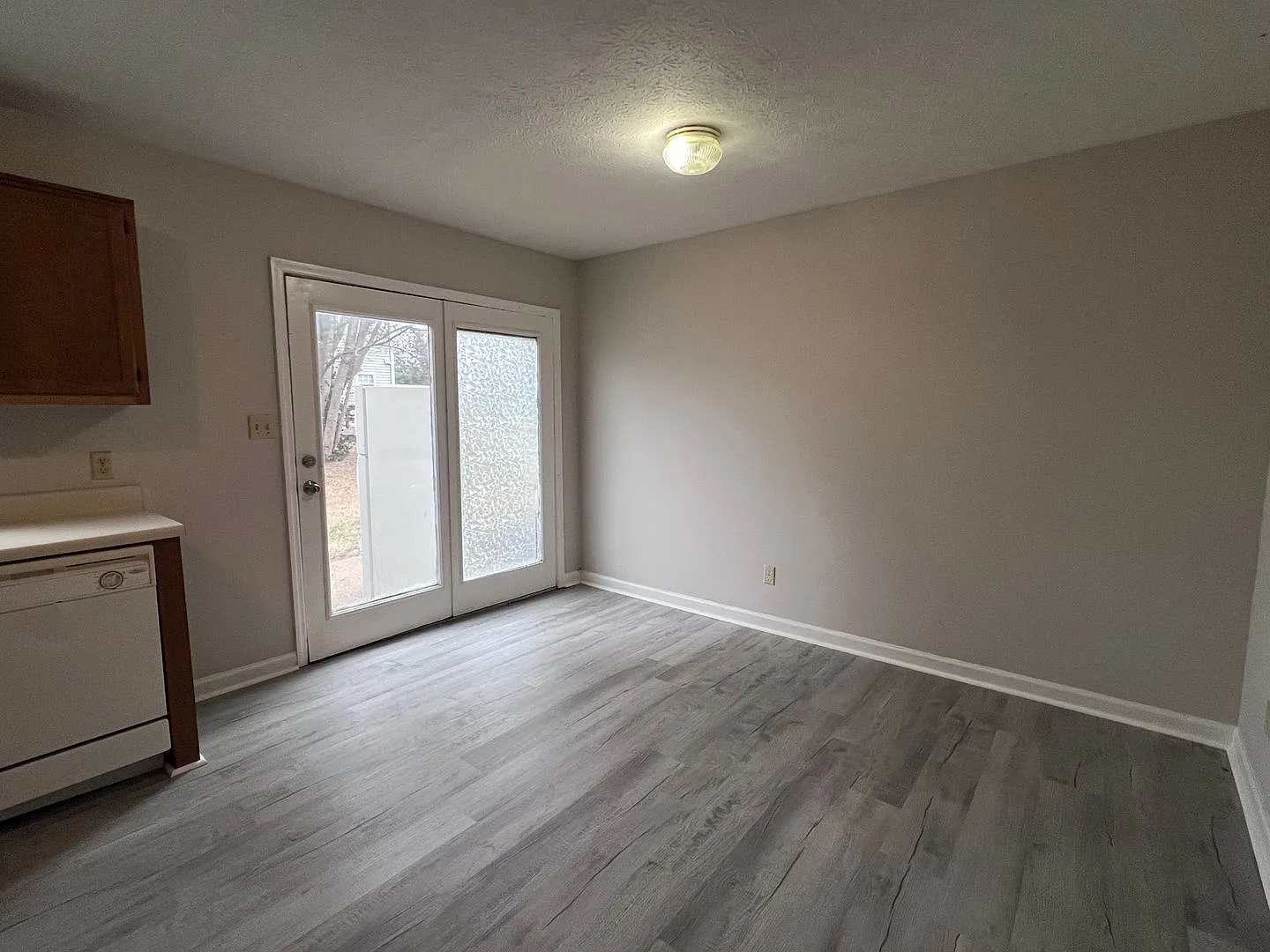 1-4 424 Jennings Drive — Photo 3