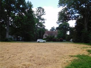 900 N Stratford Rd, Winston Salem, NC 27104