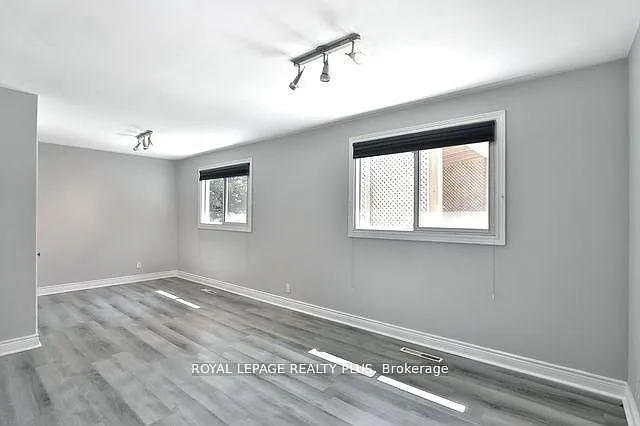 48 Birkbank Dr — Photo 4