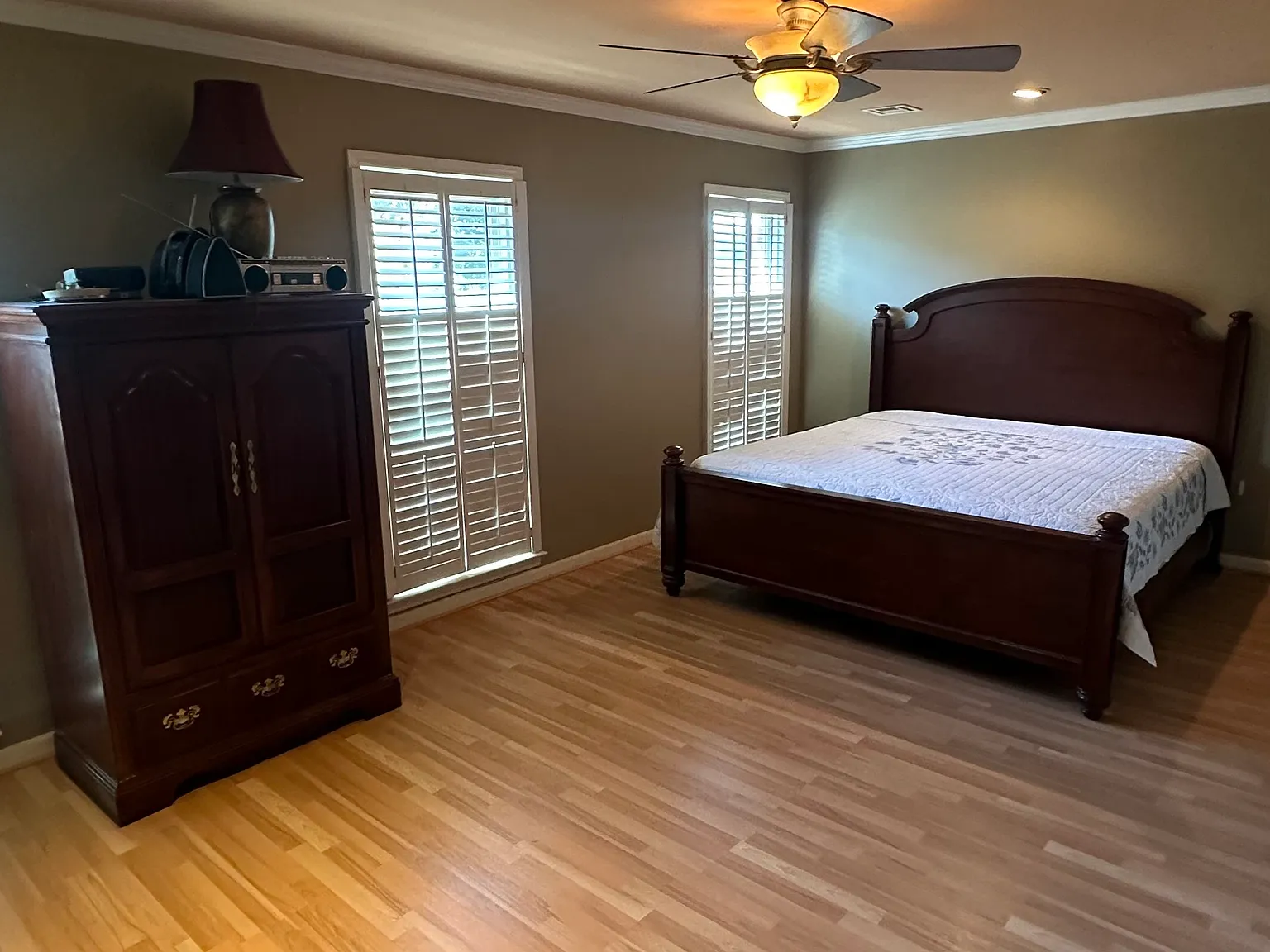 2 bed, 2.5 bath, 1921 sqft, $1,385 — Photo 3
