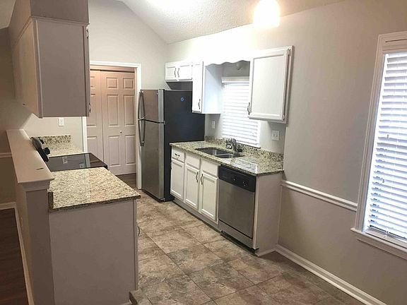 5th image of 4769 Stoney Hill Dr