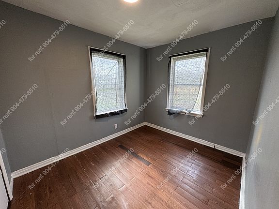 4th image of 3356 W 1st St