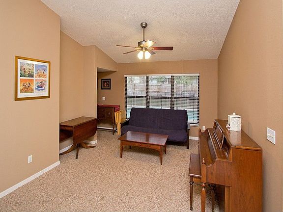 4th image of 9504 Woodbreeze Blvd