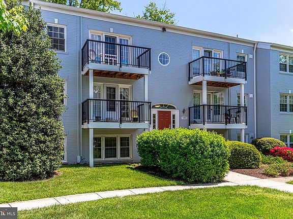 2nd image of 9465 Fairfax Blvd APT 202