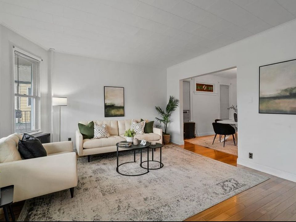 1st image of 388 Kennedy Blvd Floor 1