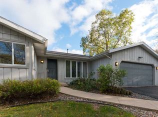 7121 Turnberry Rd, Madison, WI 53719