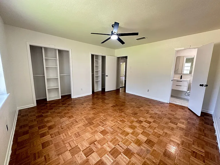 1008 Francais Dr — Photo 10