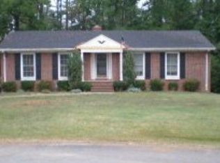 1123 Dogwood Ln, South Hill, VA 23970