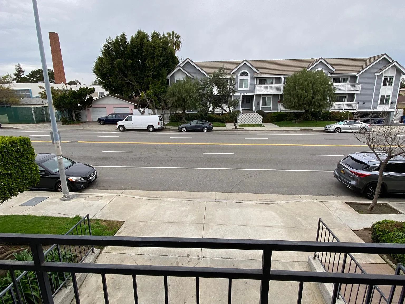 10828 Palms Blvd — Photo 1