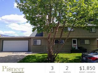 1071 NW Keasey St, Roseburg, OR 97471