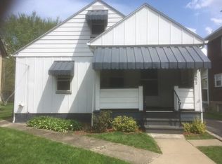 302 Wood St, Ellwood City, PA 16117