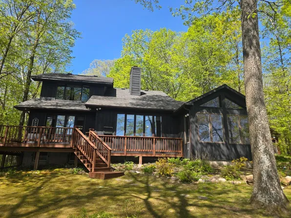 2709-1 1/2 St, Cumberland, WI 54829