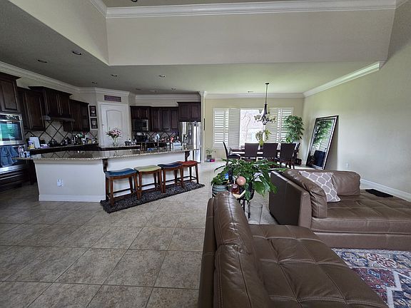 3rd image of 4803 Fairford Dr