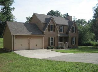 4853 W McEachern Woods Dr, Powder Springs, GA 30127