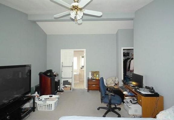 5th image of 470 Summerland Dr #470