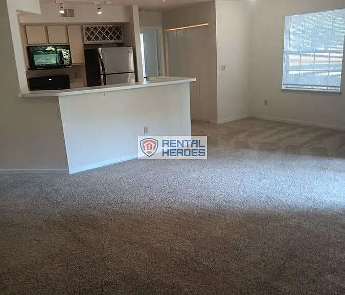 7200 Westpointe Blvd #1512 — Photo 6