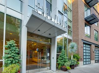 922 NW 11th Ave APT 809, Portland, OR 97209