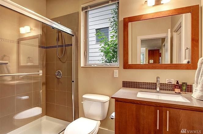 1st image of 1314 227th Ave SE #6