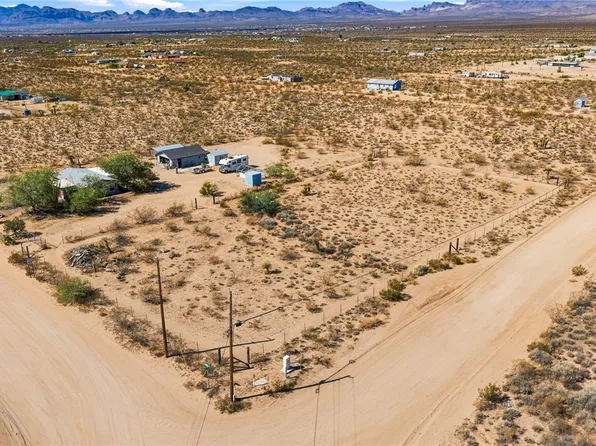 5490 Laguna Road, Golden Valley, AZ 86413
