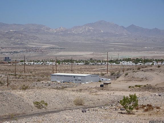 3rd image of 2389 N Oatman Rd